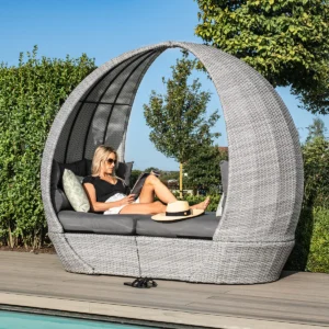 Ascot Daybed